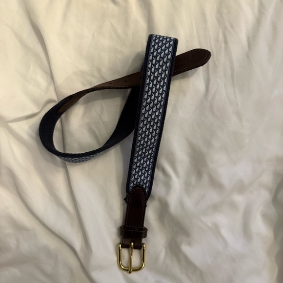 EUC Vineyard Vines Size 26 Micro Whale Logo Blue Golf Club Belt - Picture 2 of 5